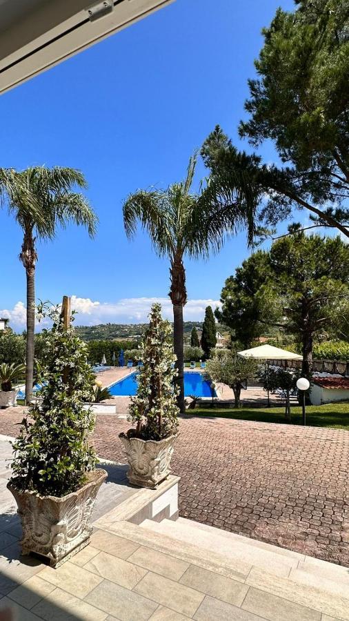 Hotel La Tombola Agropoli Exteriör bild