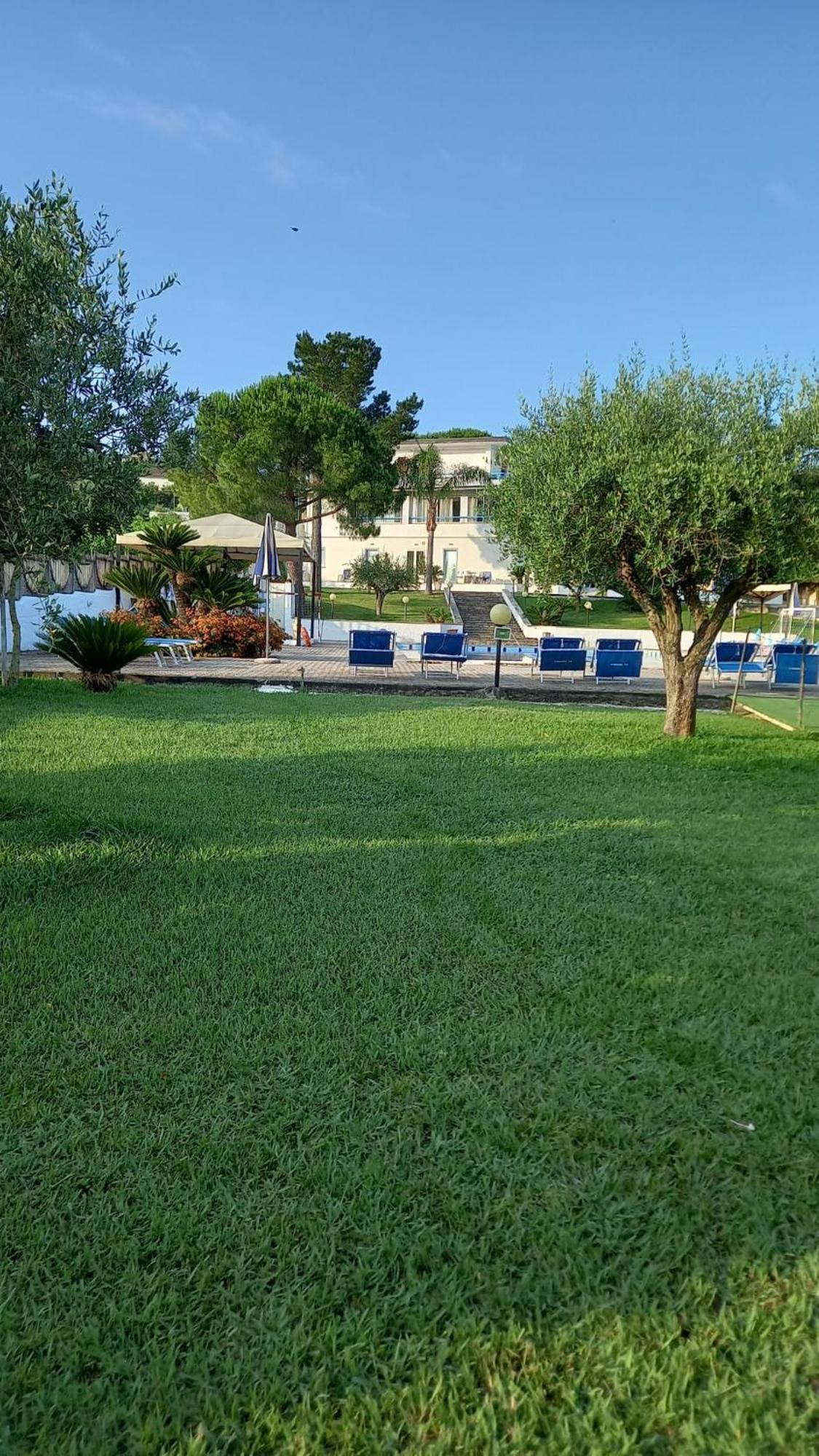 Hotel La Tombola Agropoli Exteriör bild