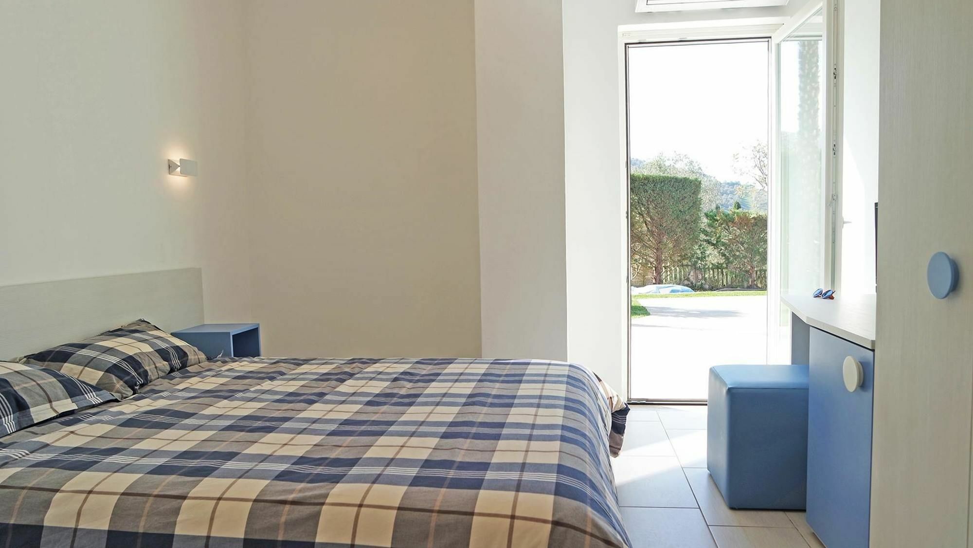 Hotel La Tombola Agropoli Exteriör bild